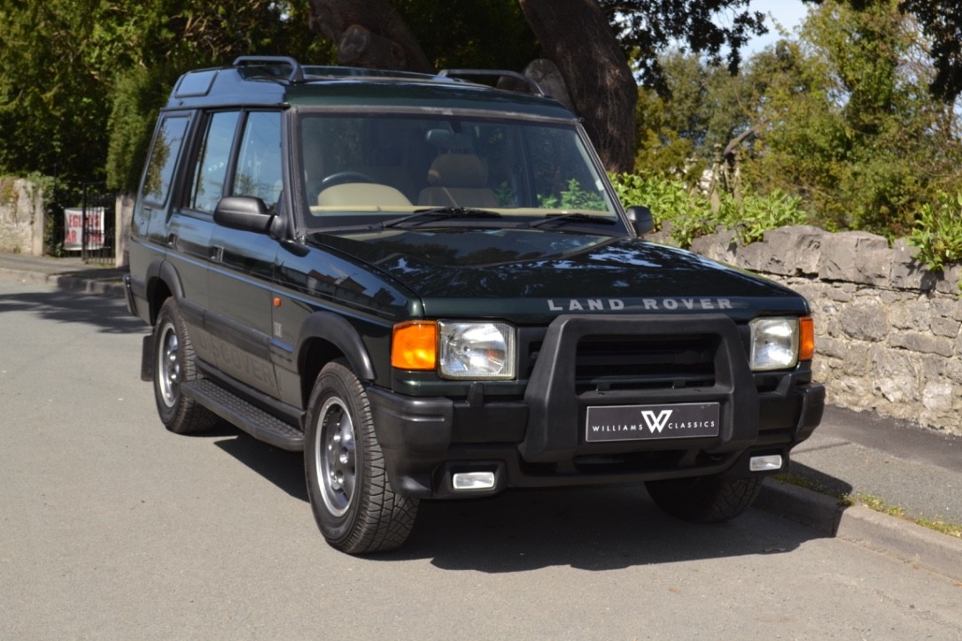 Продажа дискавери. Ленд Ровер Дискавери 1. Ленд Ровер Дискавери 1990. Land Rover Discovery 1990. Land Rover Discovery 1 4.0.